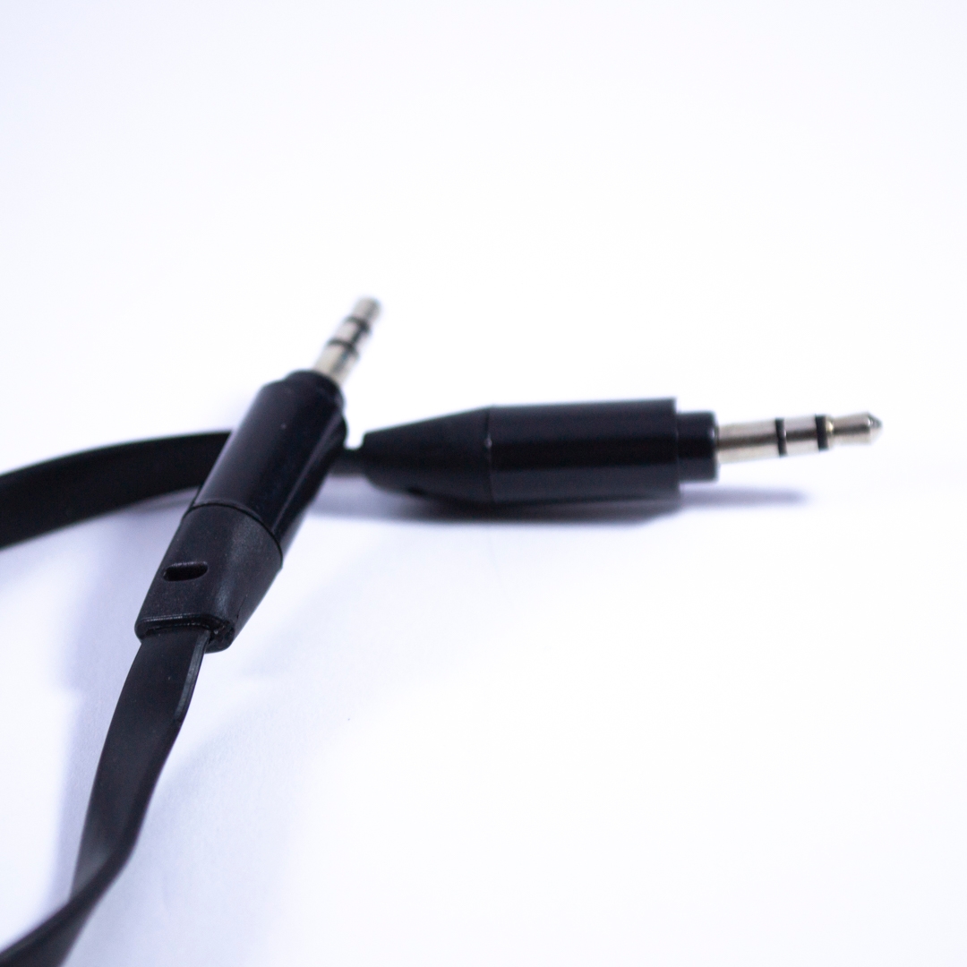 MAESTRO AUX CABLE BLACK