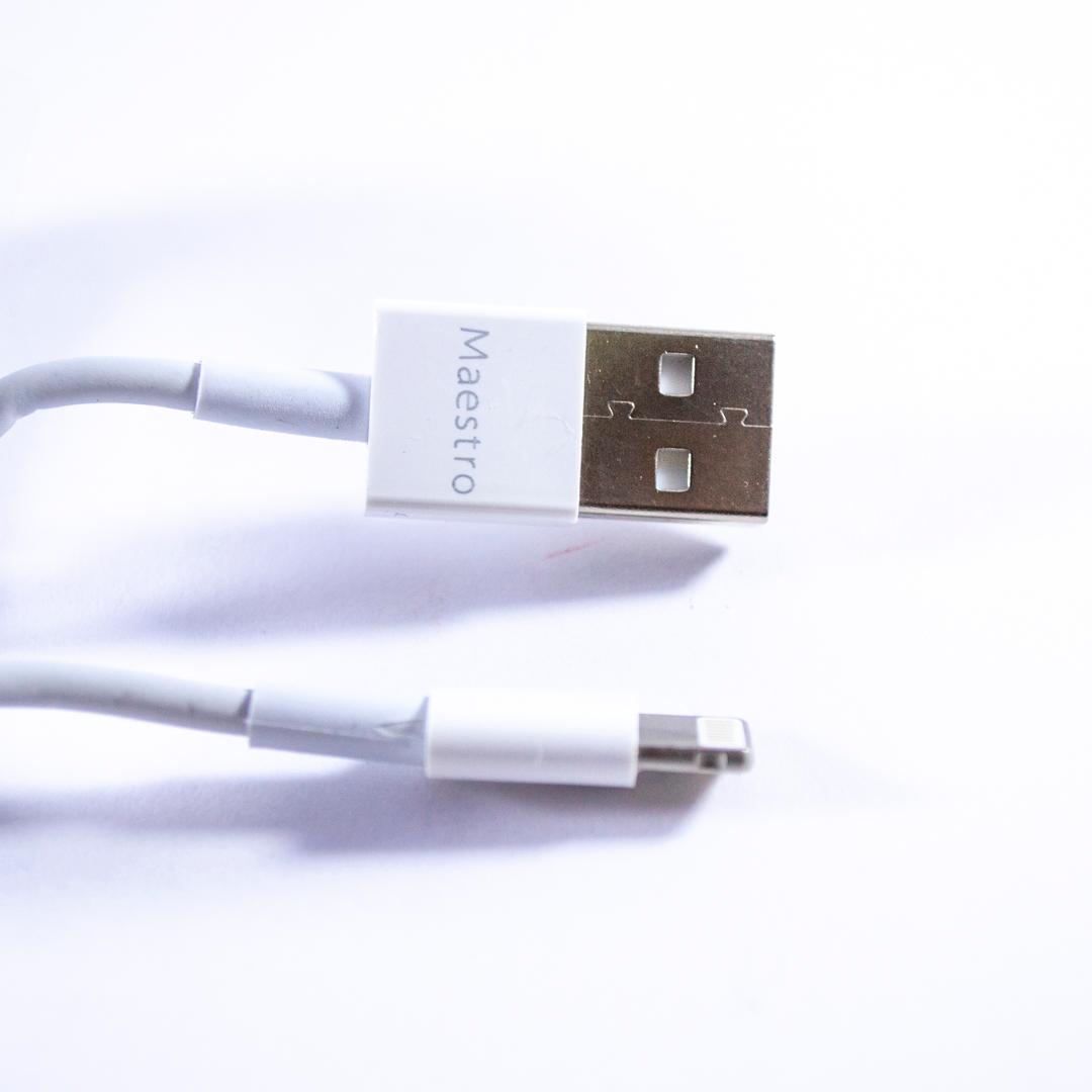 MAESTRO LIGHTNING TO USB CABLE